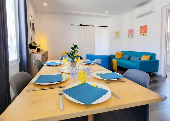 Divina - Grand Appartement, Baby-foot, Exterieur Thiers