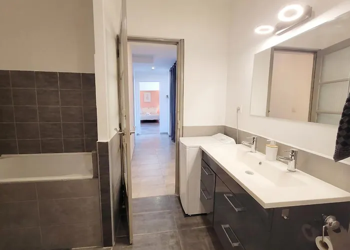 Divina - Grand Appartement, Baby-foot, Exterieur Lägenhet Thiers